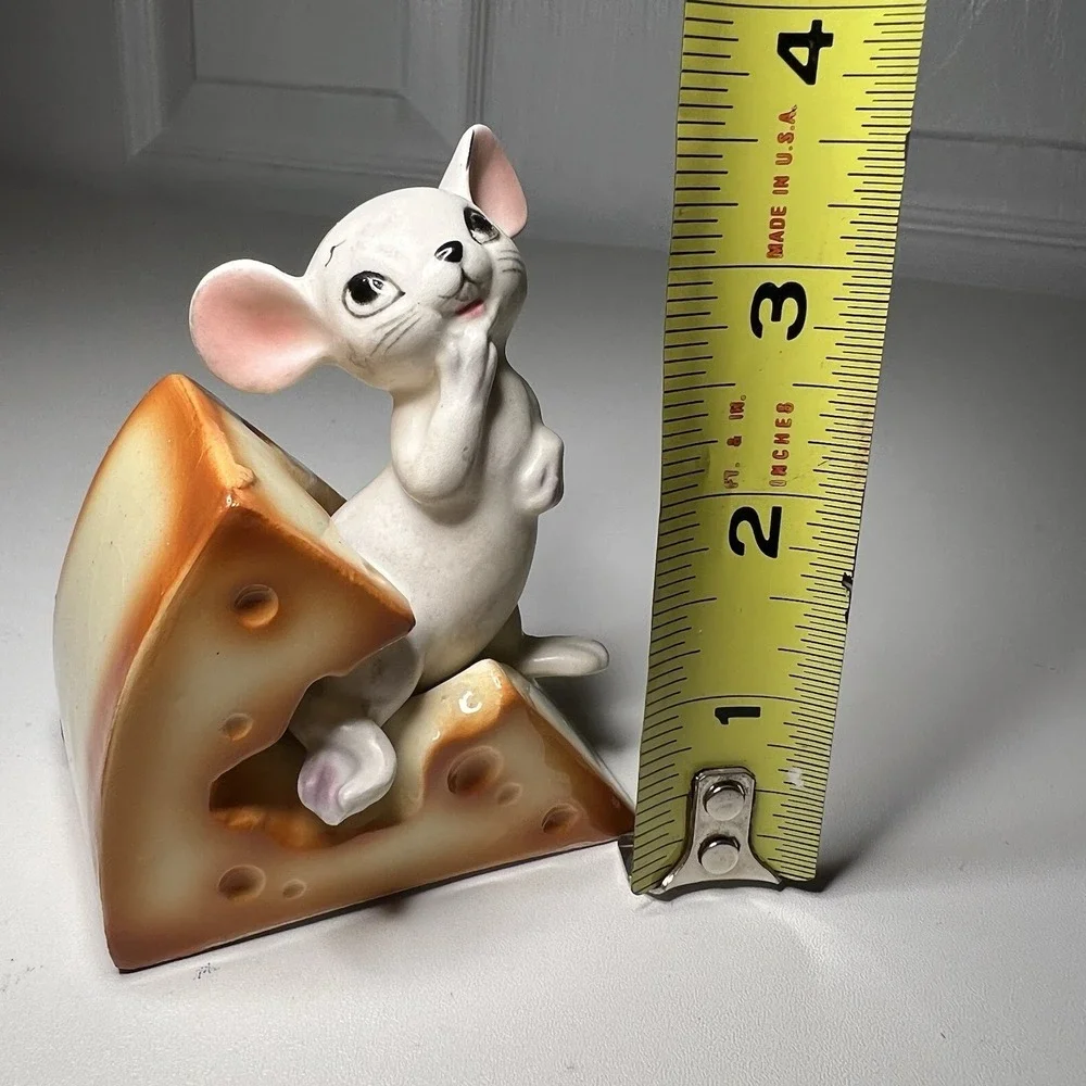 Vtg Norleans Japan Ceramic Salt and Pepper Shaker White Mouse Pink Ears Cheese